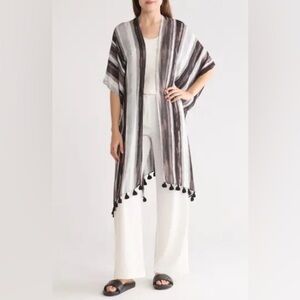 Nordstrom Pom Pom Shawl Wrap, One Size